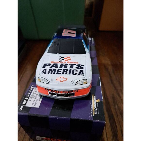 Vintage Action Collectibles Darrell Waltrip Parts America Die Cast Nascar Bank - Picture 4 of 9